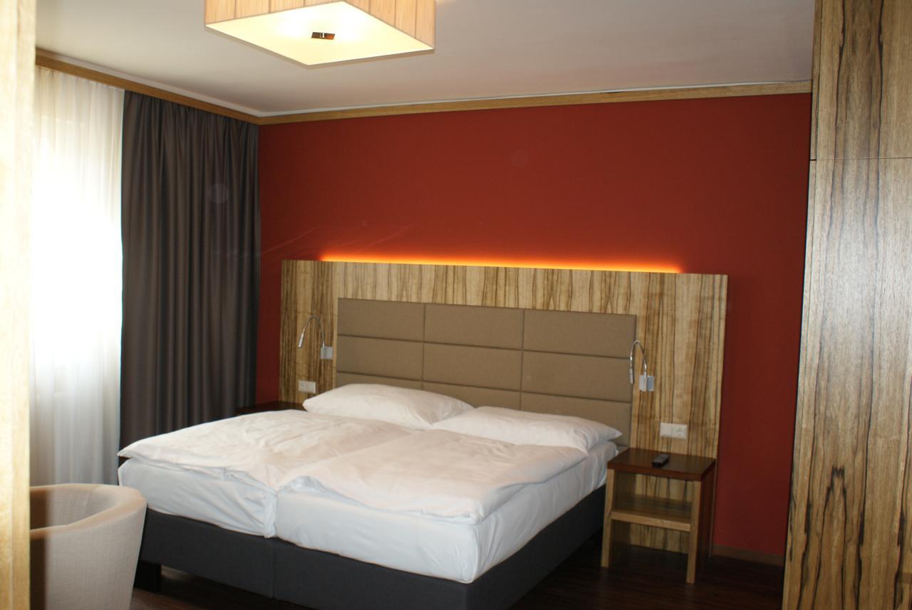 Hotel-Restaurant Schweinberger Stetten Ruang foto