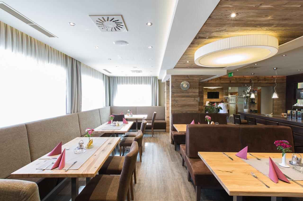 Hotel-Restaurant Schweinberger Stetten Bagian luar foto